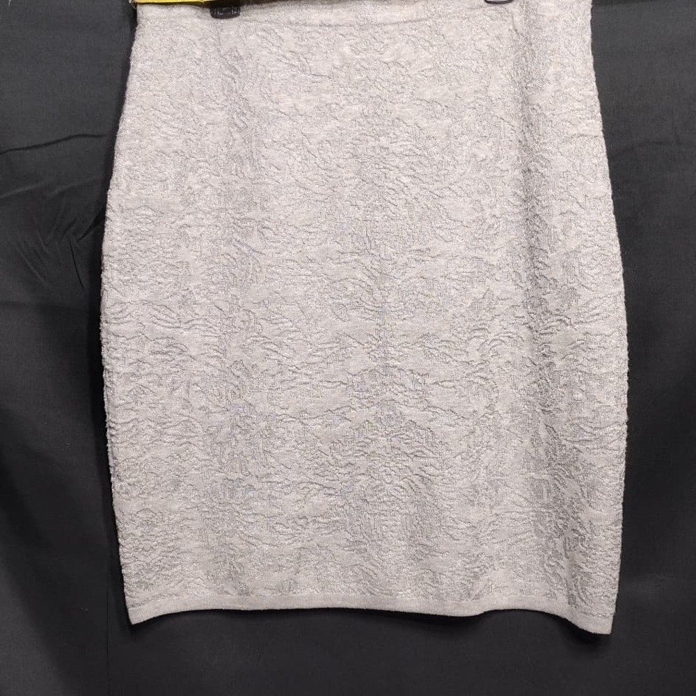 Calvin klein Elegant Gray Lace Skirt size XL brand new w out tags